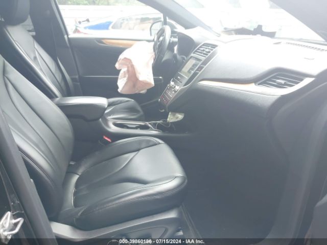 Photo 4 VIN: 5LMCJ2D94GUJ28607 - LINCOLN MKC 