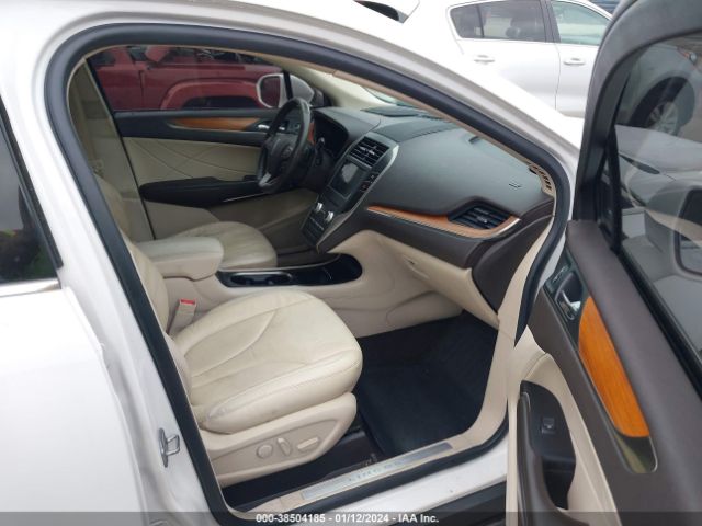 Photo 4 VIN: 5LMCJ2D95HUL01360 - LINCOLN MKC 