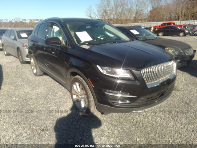 Photo 0 VIN: 5LMCJ2D96KUL49764 - LINCOLN MKC 