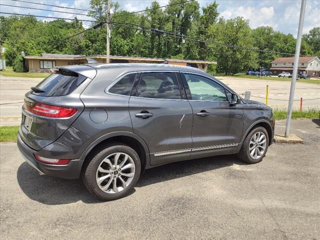 Photo 2 VIN: 5LMCJ2D97KUL25330 - LINCOLN MKC 