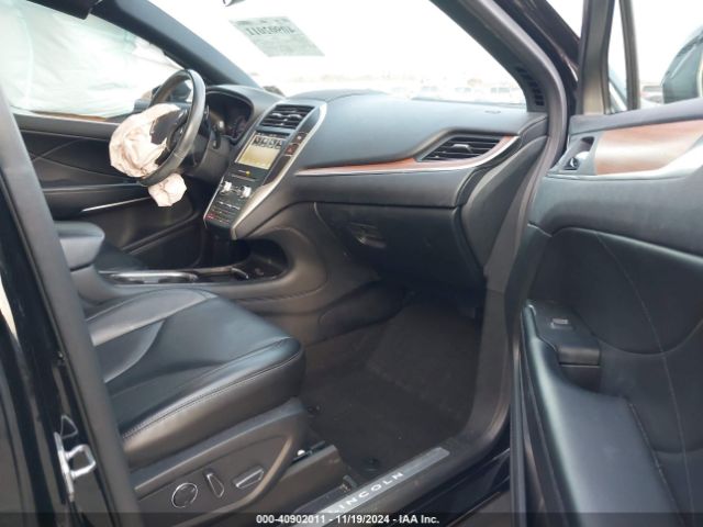 Photo 4 VIN: 5LMCJ2D98KUL25143 - LINCOLN MKC 