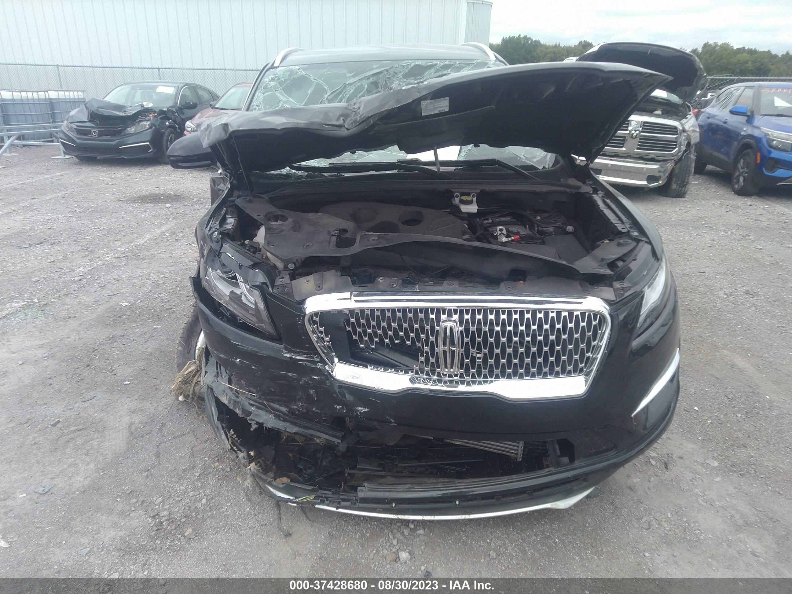 Photo 11 VIN: 5LMCJ2D99KUL13311 - LINCOLN MKC 