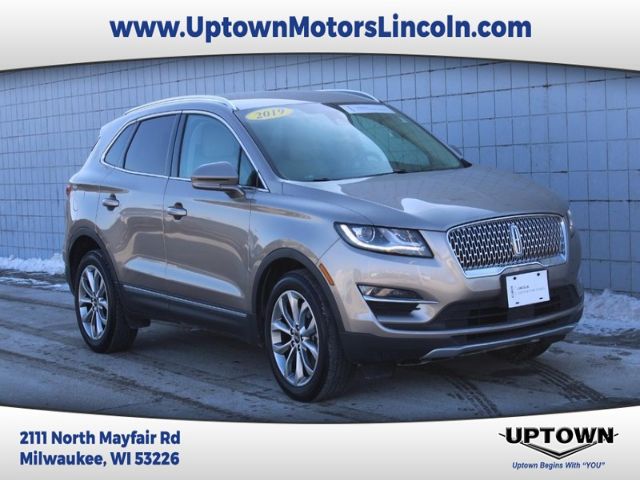 Photo 0 VIN: 5LMCJ2D99KUL38614 - LINCOLN MKC 