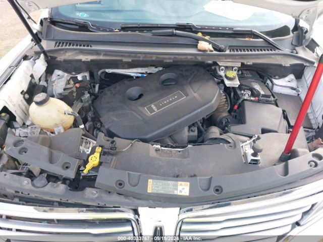 Photo 9 VIN: 5LMCJ2D9XHUL67998 - LINCOLN MKC 