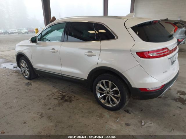 Photo 2 VIN: 5LMCJ2D9XKUL17433 - LINCOLN MKC 