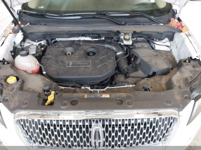 Photo 9 VIN: 5LMCJ2D9XKUL17433 - LINCOLN MKC 