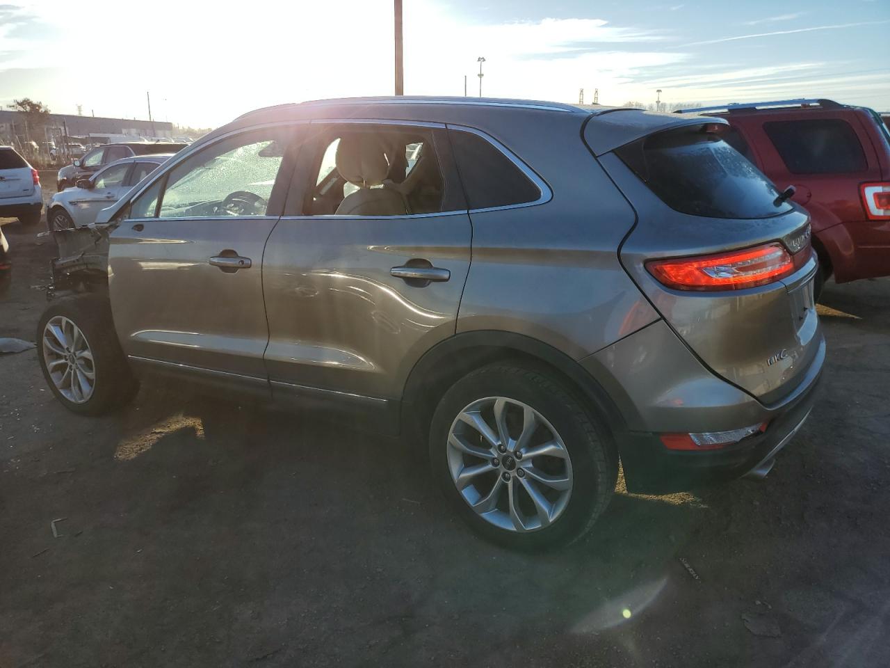 Photo 1 VIN: 5LMCJ2D9XKUL53073 - LINCOLN MKC 