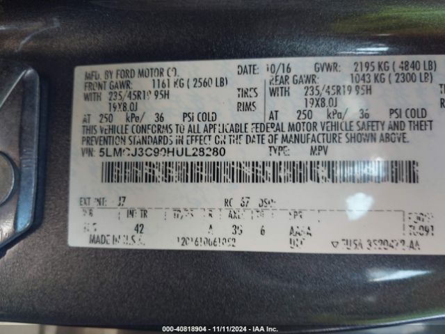 Photo 8 VIN: 5LMCJ3C90HUL28280 - LINCOLN MKC 