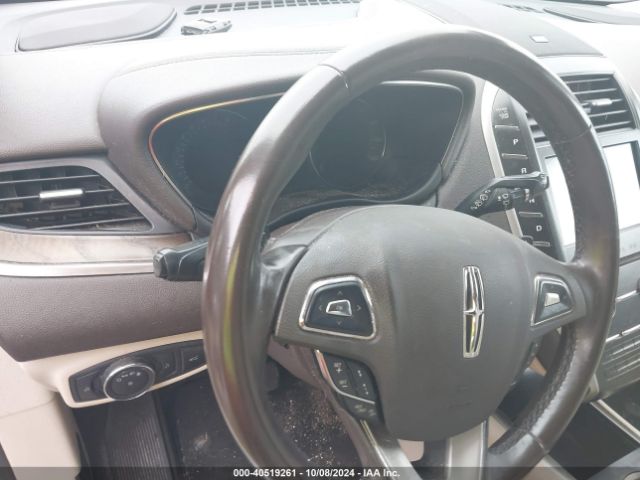 Photo 6 VIN: 5LMCJ3C90KUL07856 - LINCOLN MKC 