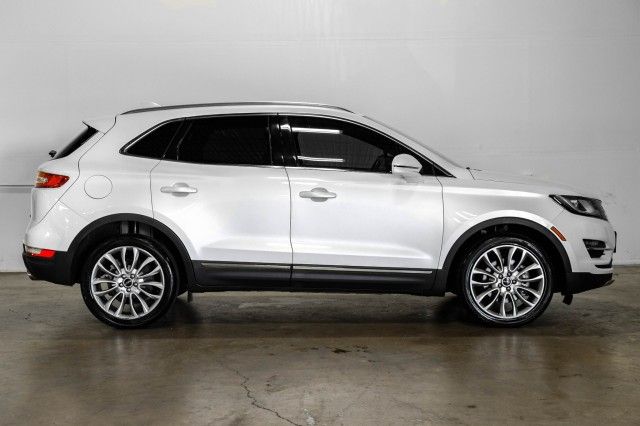 Photo 3 VIN: 5LMCJ3C91JUL00820 - LINCOLN MKC 