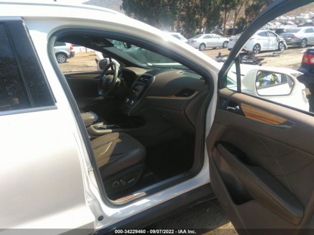 Photo 4 VIN: 5LMCJ3C93GUJ23762 - LINCOLN MKC 