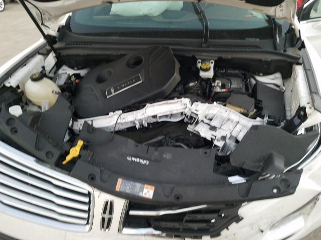 Photo 6 VIN: 5LMCJ3C94HUL45597 - LINCOLN MKC 