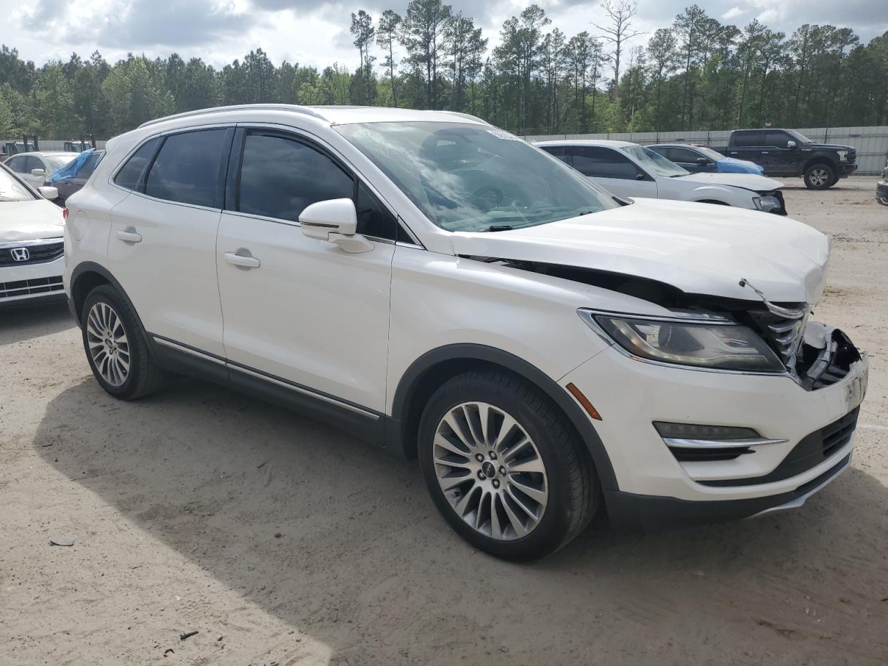 Photo 3 VIN: 5LMCJ3C94HUL54073 - LINCOLN MKC 