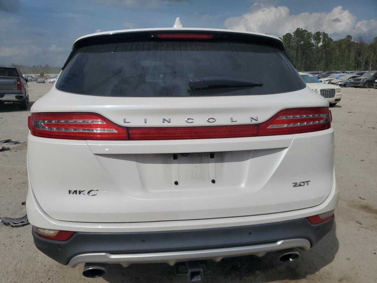 Photo 5 VIN: 5LMCJ3C94HUL54073 - LINCOLN MKC 