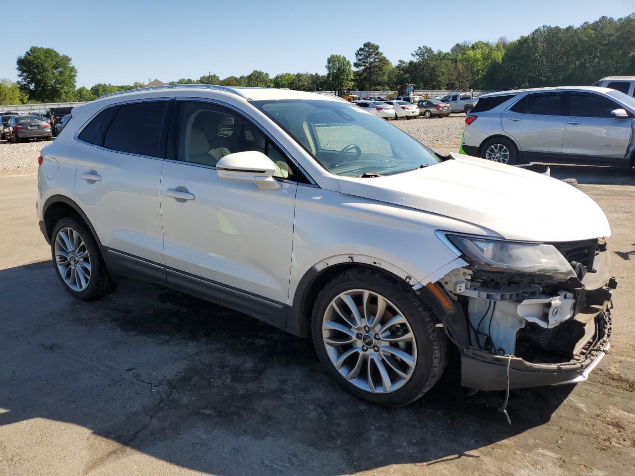 Photo 3 VIN: 5LMCJ3C94HUL55160 - LINCOLN MKC 