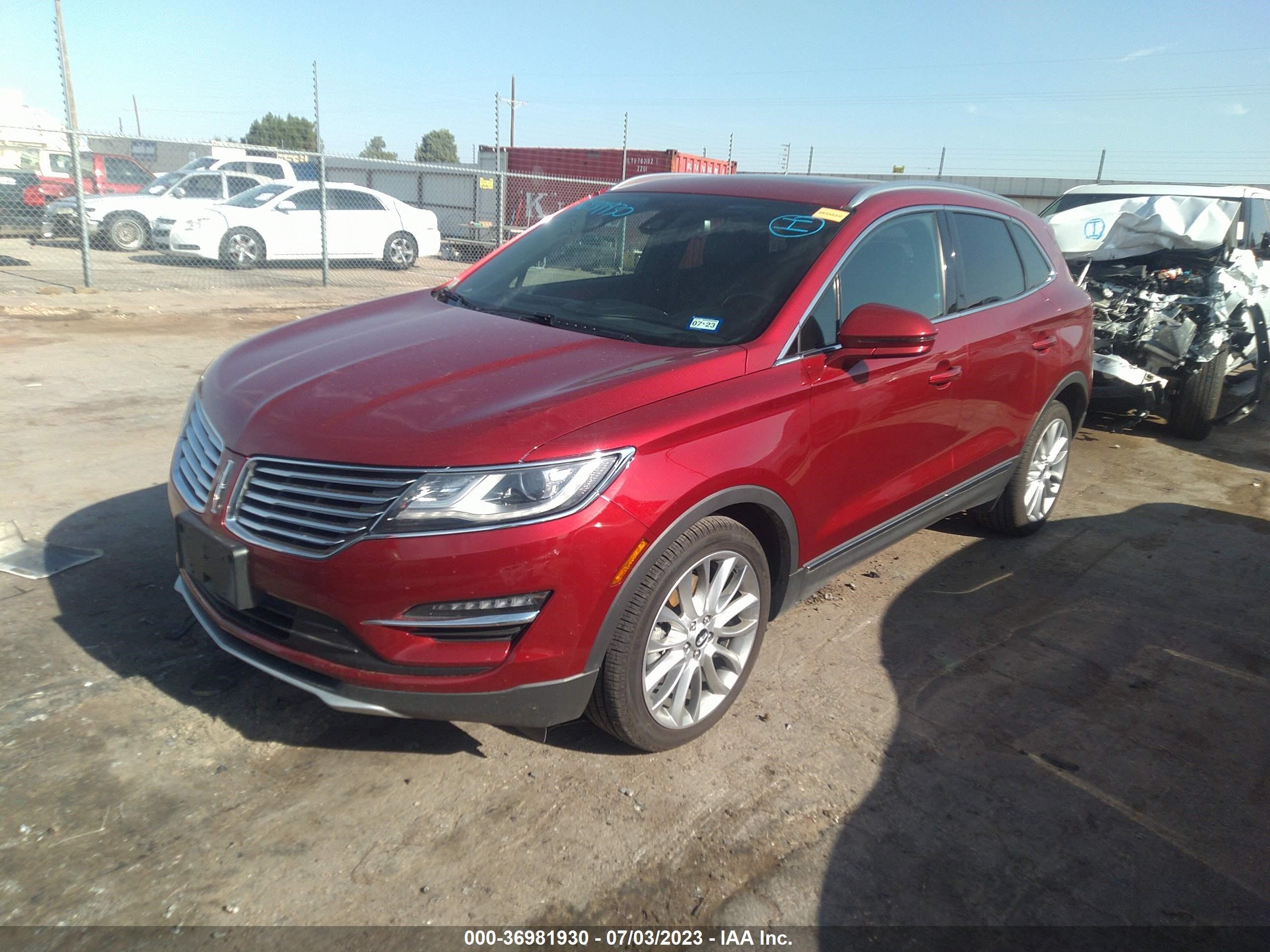 Photo 1 VIN: 5LMCJ3C95HUL45012 - LINCOLN MKC 