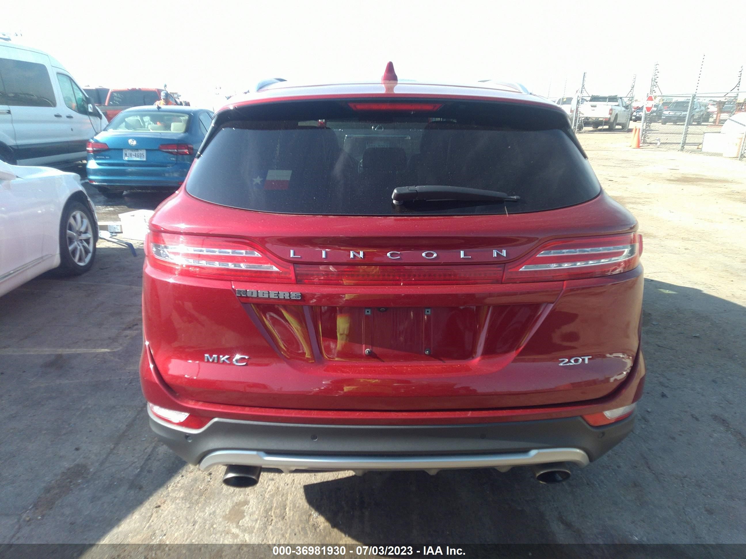 Photo 15 VIN: 5LMCJ3C95HUL45012 - LINCOLN MKC 