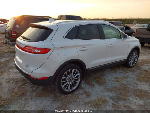 Photo 3 VIN: 5LMCJ3C95HUL71657 - LINCOLN MKC 