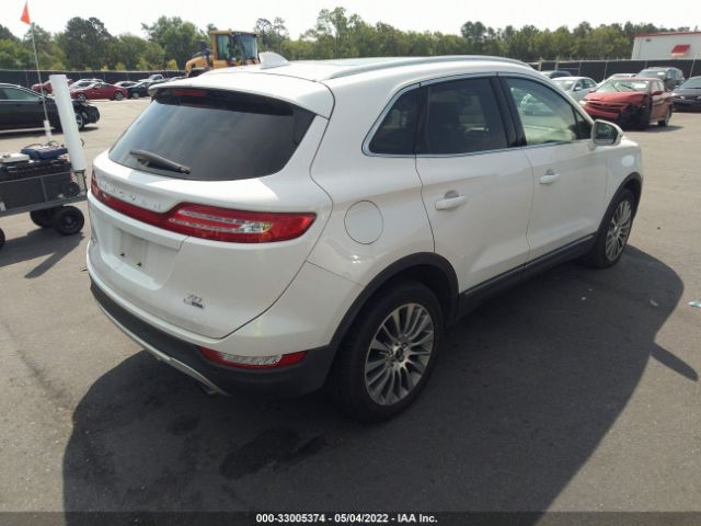 Photo 3 VIN: 5LMCJ3C98GUJ16113 - LINCOLN MKC 