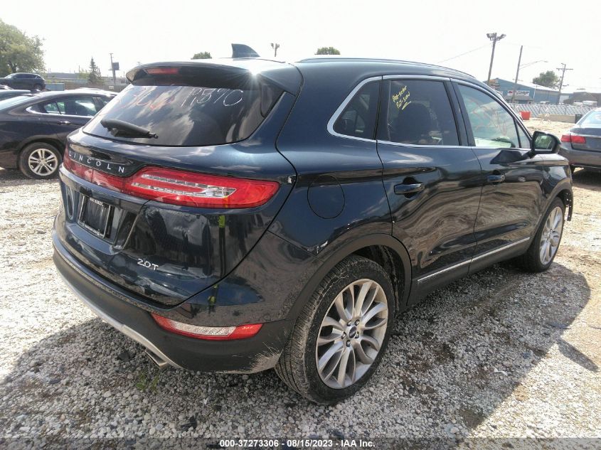 Photo 3 VIN: 5LMCJ3C98HUL00114 - LINCOLN MKC 