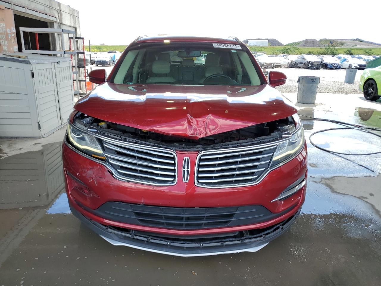 Photo 4 VIN: 5LMCJ3C98JUL14813 - LINCOLN MKC 