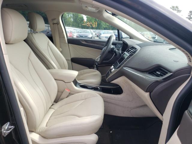 Photo 4 VIN: 5LMCJ3C98KUL13176 - LINCOLN MKC 