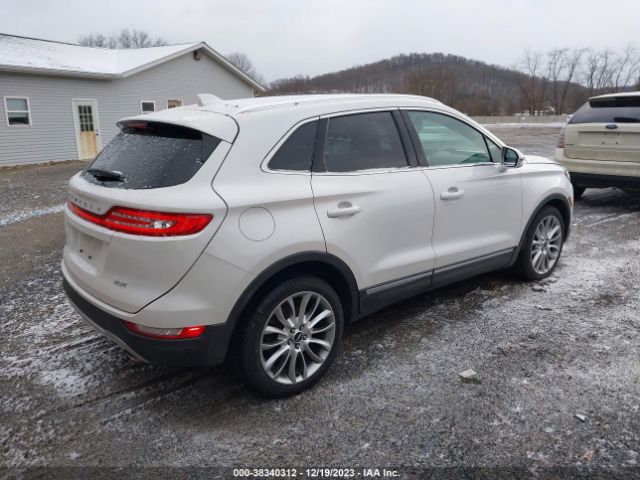 Photo 3 VIN: 5LMCJ3C99HUL47183 - LINCOLN MKC 