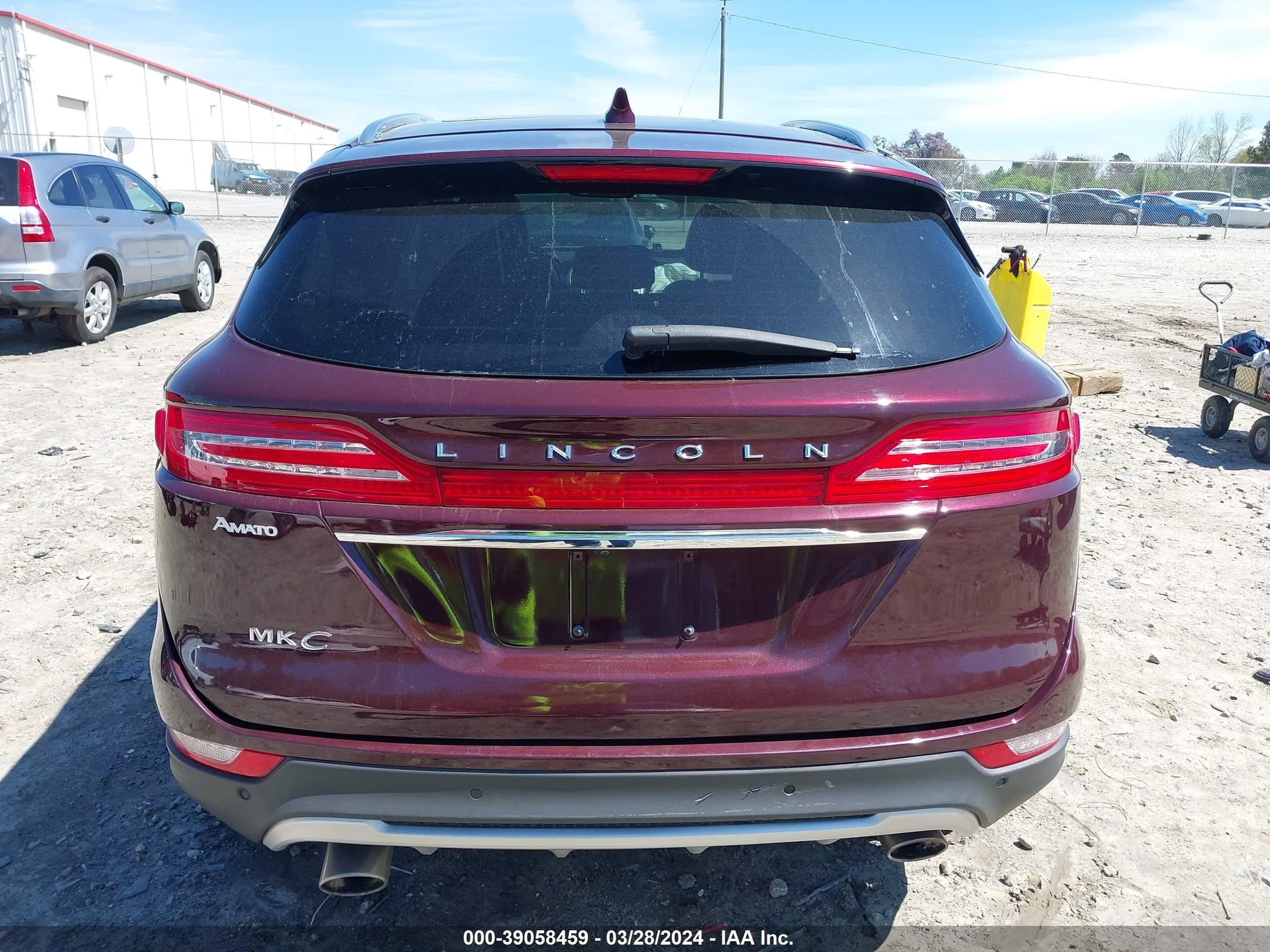 Photo 15 VIN: 5LMCJ3C99KUL08228 - LINCOLN MKC 