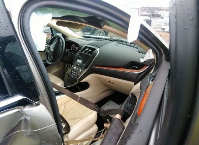 Photo 4 VIN: 5LMCJ3C9XGUJ16078 - LINCOLN MKC 