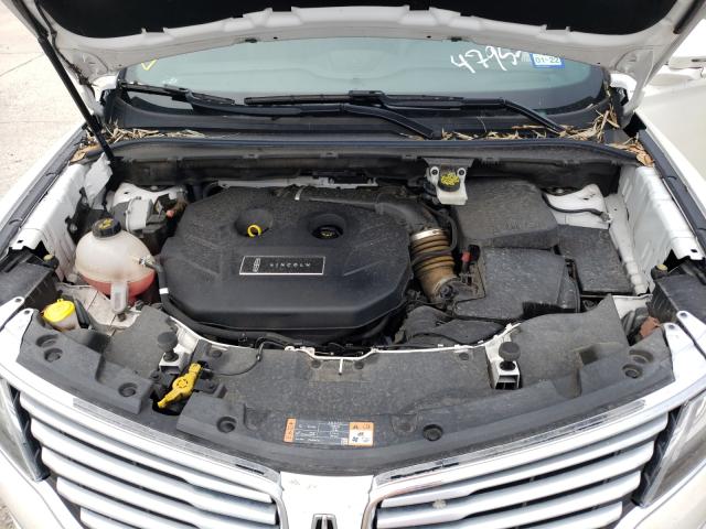 Photo 6 VIN: 5LMCJ3C9XHUL71234 - LINCOLN MKC 