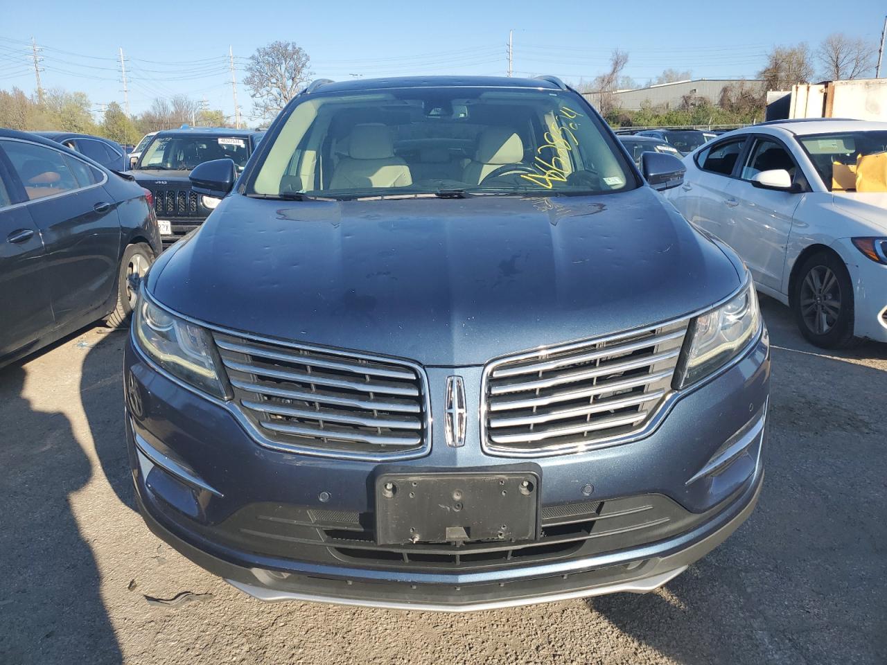 Photo 4 VIN: 5LMCJ3C9XJUL20368 - LINCOLN MKC 