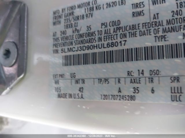 Photo 8 VIN: 5LMCJ3D90HUL68017 - LINCOLN MKC 