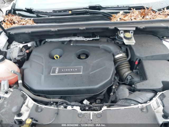 Photo 9 VIN: 5LMCJ3D90HUL68017 - LINCOLN MKC 