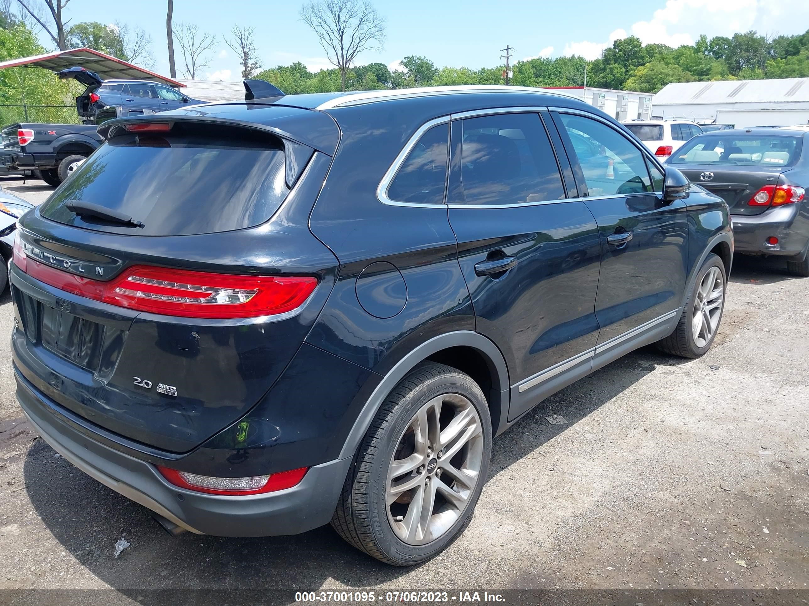 Photo 3 VIN: 5LMCJ3D91GUJ20843 - LINCOLN MKC 