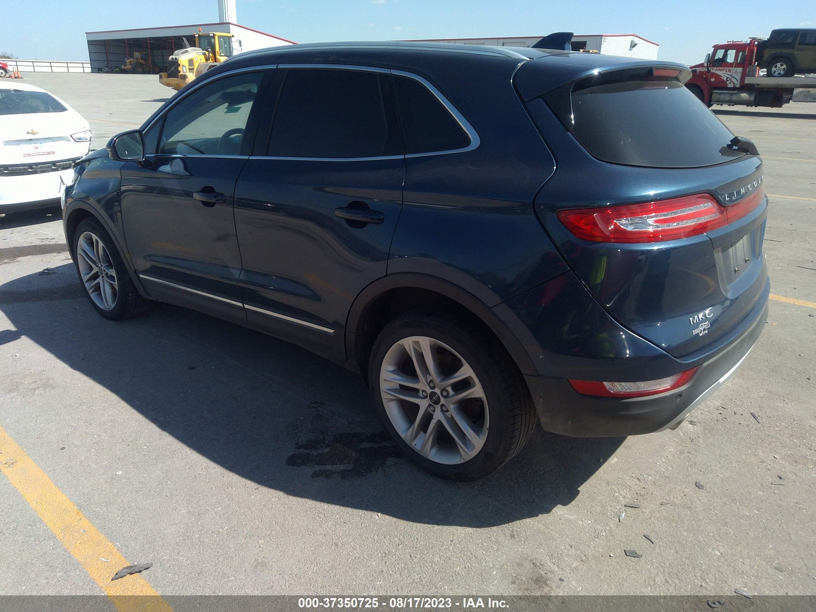 Photo 13 VIN: 5LMCJ3D91HUL68933 - LINCOLN MKC 