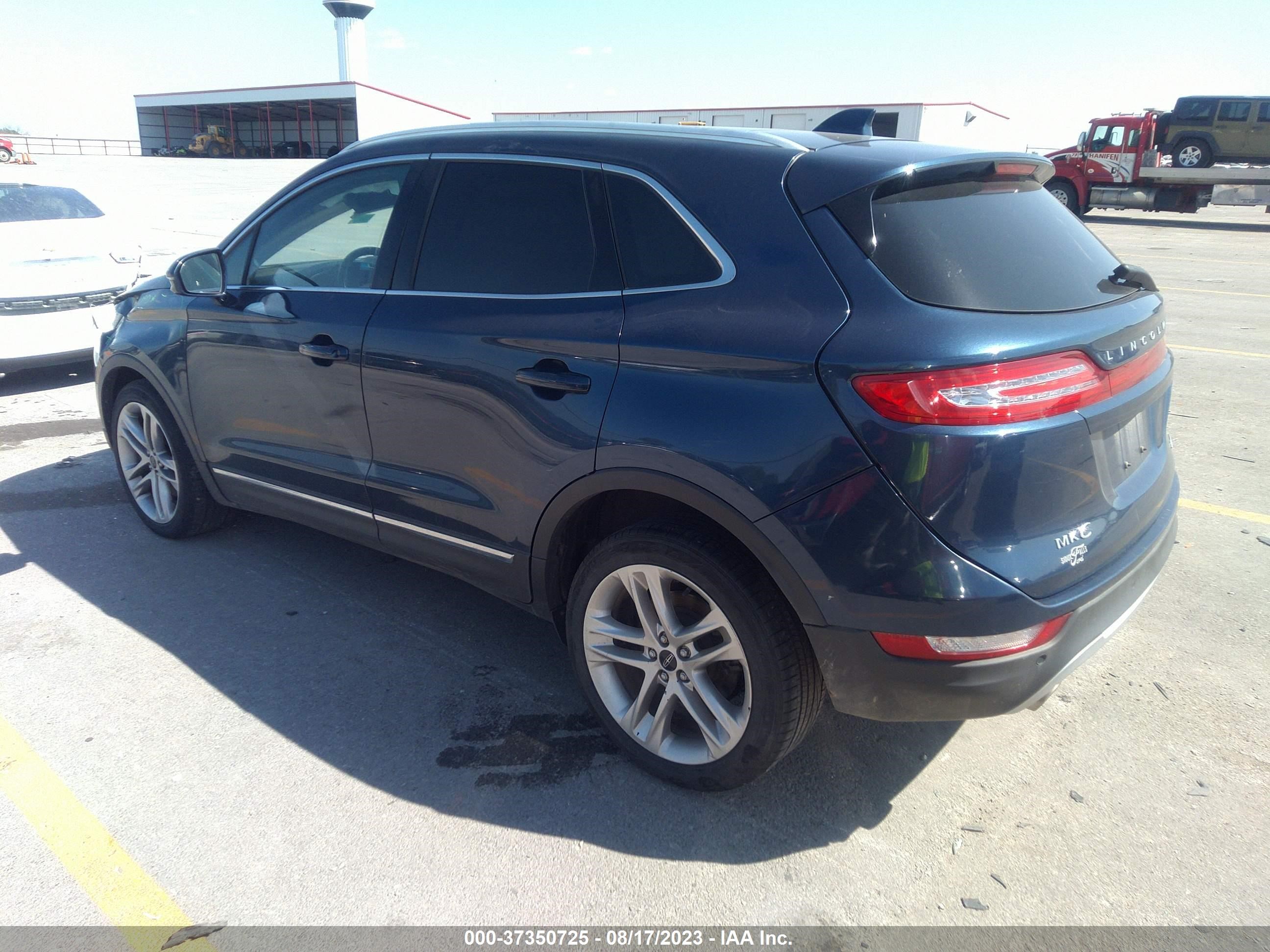 Photo 2 VIN: 5LMCJ3D91HUL68933 - LINCOLN MKC 