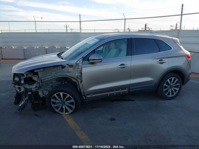 Photo 1 VIN: 5LMCJ3D92KUL17335 - LINCOLN MKC 