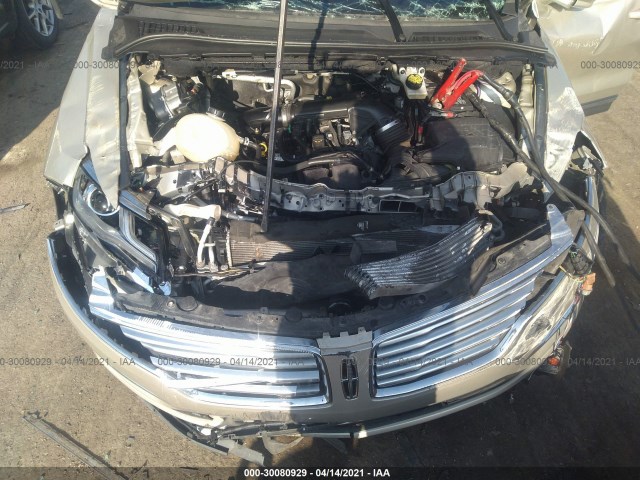 Photo 9 VIN: 5LMCJ3D93HUL36291 - LINCOLN MKC 