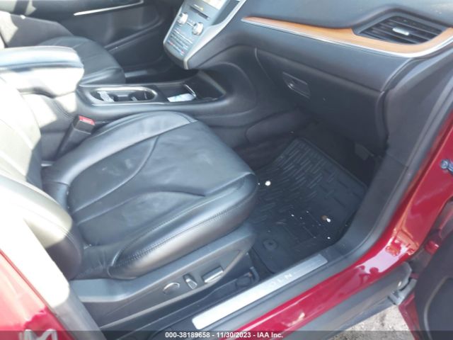 Photo 4 VIN: 5LMCJ3D93HUL68013 - LINCOLN MKC RESERV 