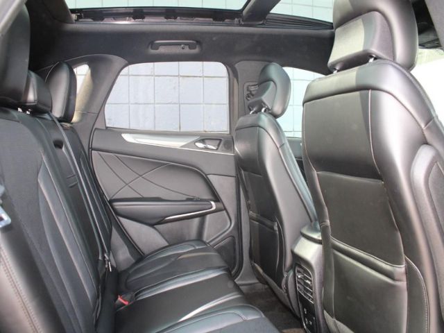 Photo 8 VIN: 5LMCJ3D93KUL47105 - LINCOLN MKC 