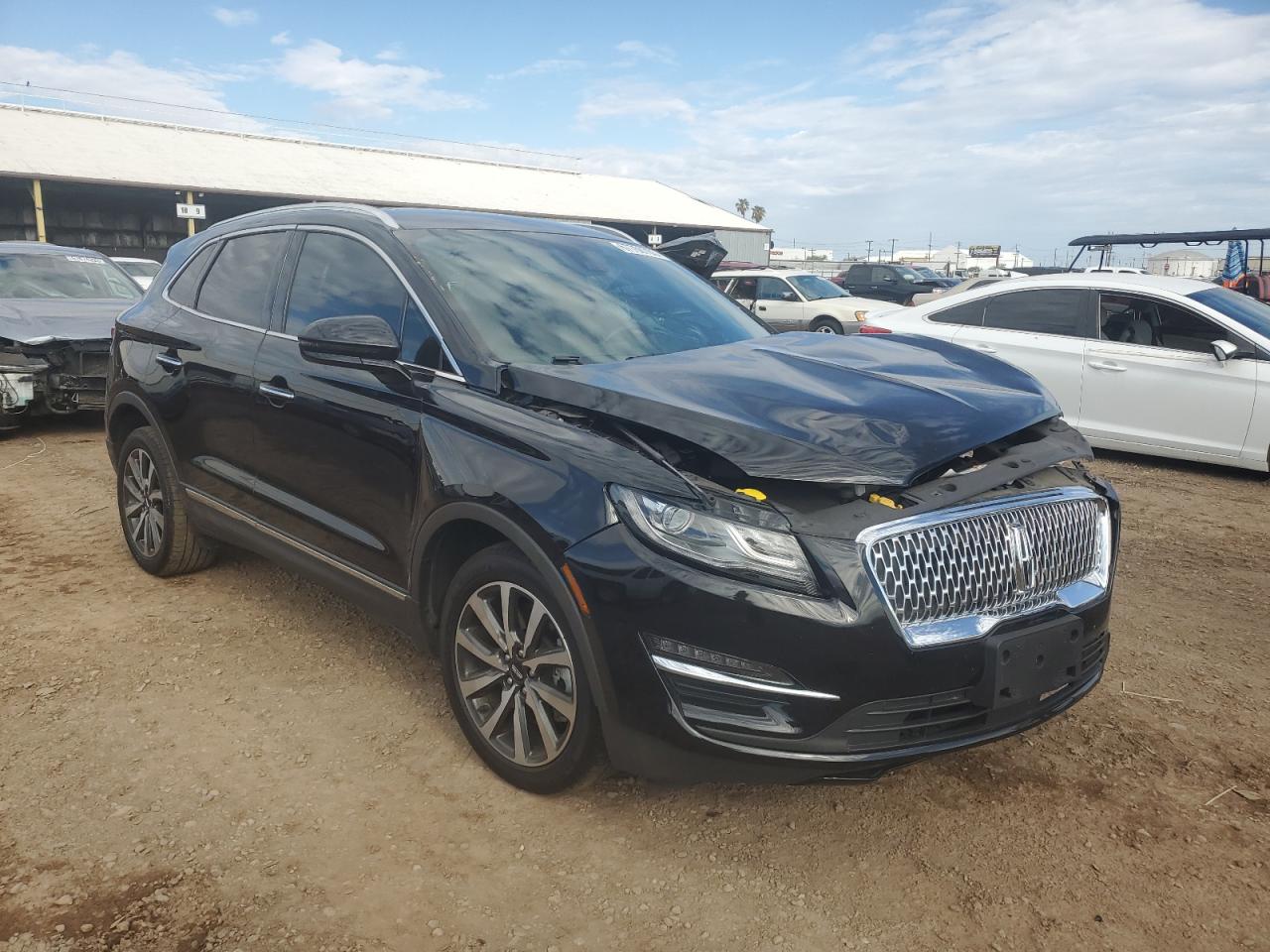 Photo 3 VIN: 5LMCJ3D94KUL45041 - LINCOLN MKC 