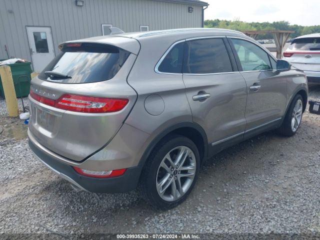 Photo 3 VIN: 5LMCJ3D94KUL50899 - LINCOLN MKC 