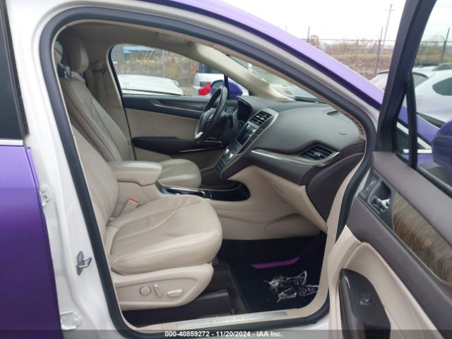 Photo 4 VIN: 5LMCJ3D95HUL27429 - LINCOLN MKC 