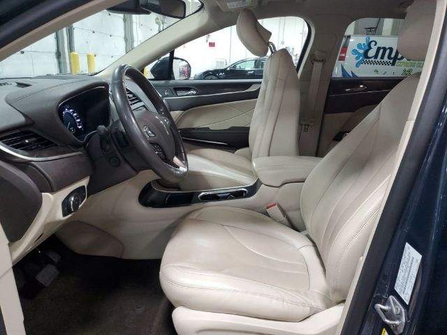 Photo 6 VIN: 5LMCJ3D95KUL18768 - LINCOLN MKC 