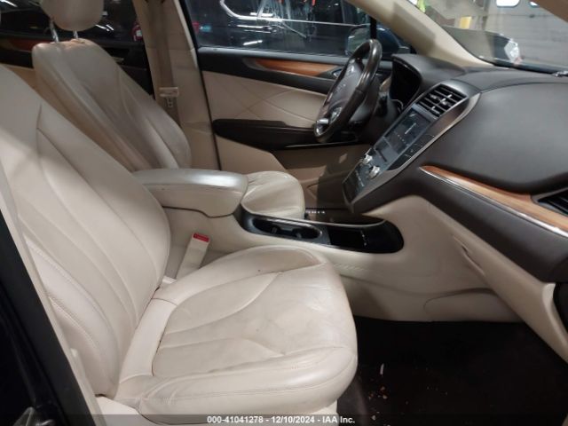 Photo 4 VIN: 5LMCJ3D97GUJ22077 - LINCOLN MKC 