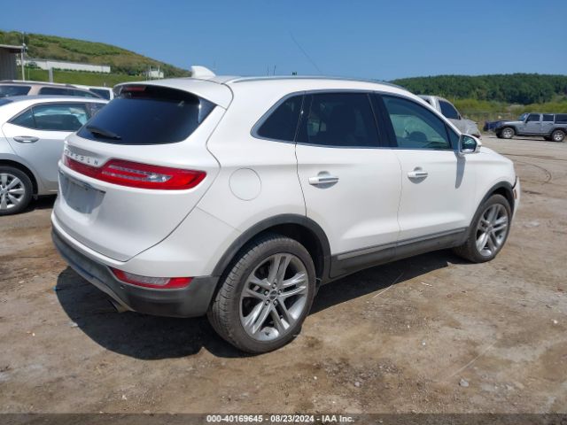 Photo 3 VIN: 5LMCJ3D97KUL51643 - LINCOLN MKC 