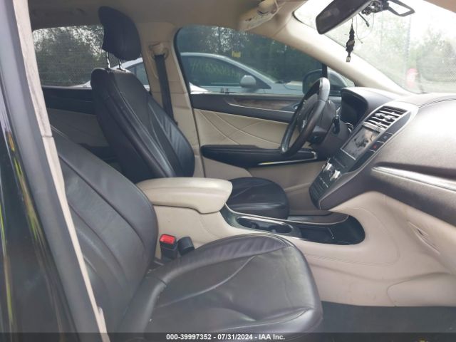 Photo 4 VIN: 5LMCJ3D98HUL09085 - LINCOLN MKC 