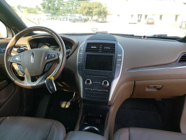 Photo 8 VIN: 5LMCJ3D98HUL11368 - LINCOLN MKC 