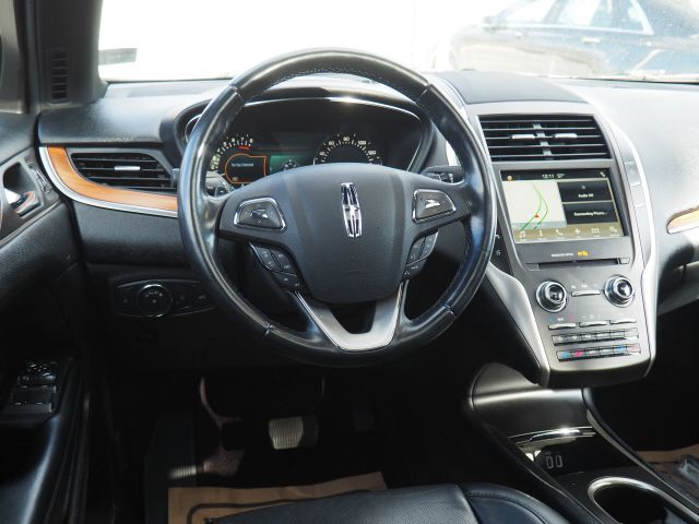 Photo 5 VIN: 5LMCJ3D98JUL19119 - LINCOLN MKC 