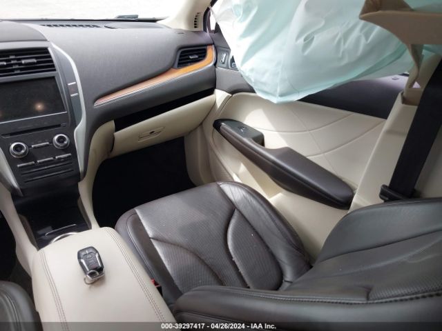 Photo 4 VIN: 5LMCJ3D99GUJ27717 - LINCOLN MKC 